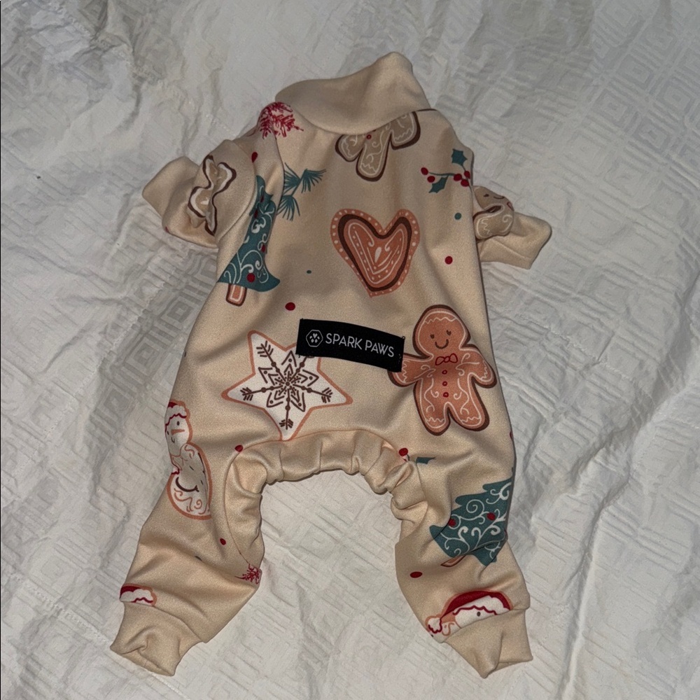 NWT SPARK PAWS DOGGY HOLIDAY PAJAMAS